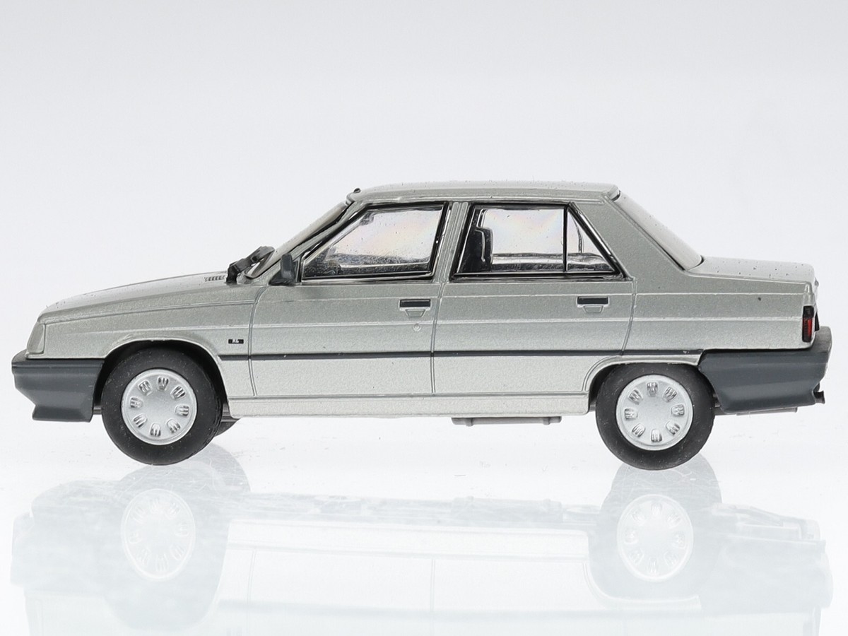 Renault 9 R9 RL 1994 silvergrey metallic diecast model car
