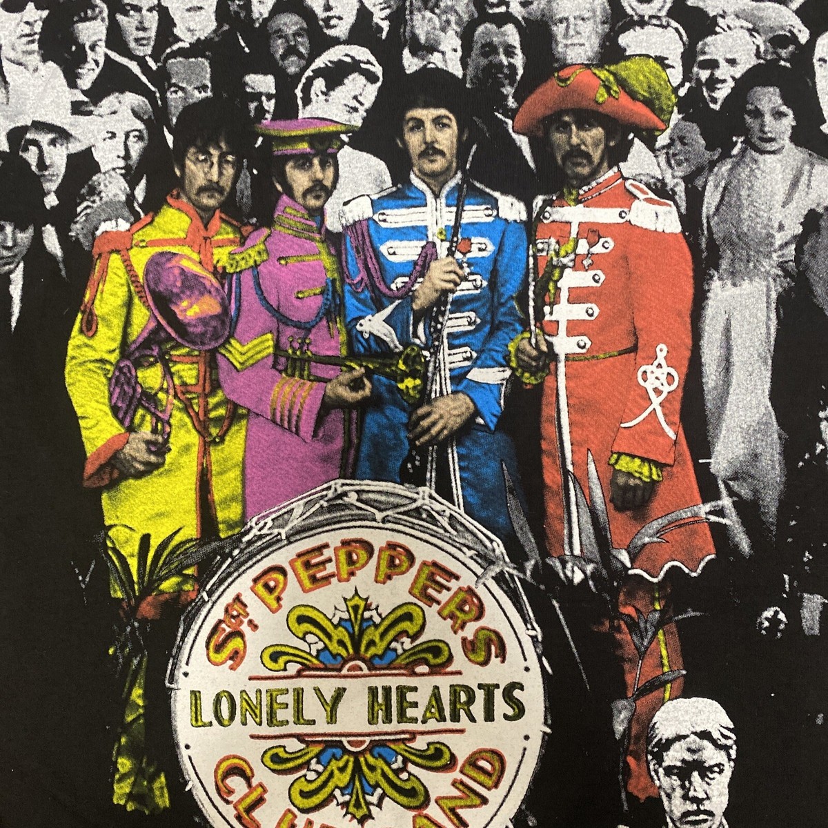 Vintage 90s The Beatles Sgt Peppers Lonely Hearts Club Band AOP