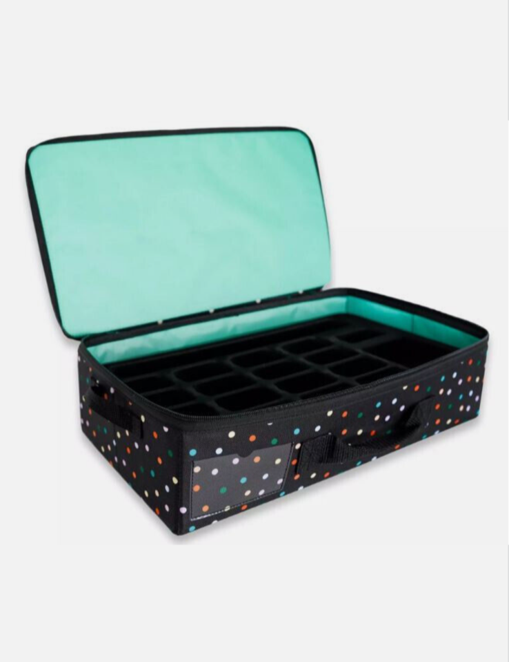 Ensemble de bijoux de fantaisie en métal ou fix comprenant : une paire Ensemble de bijoux de fantaisie en métal ou fix comprenant : une paire