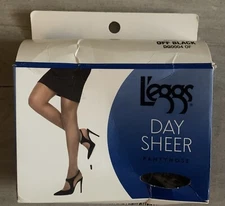 Leggs Pantyhose Day Sheer Size B Control Top Off black