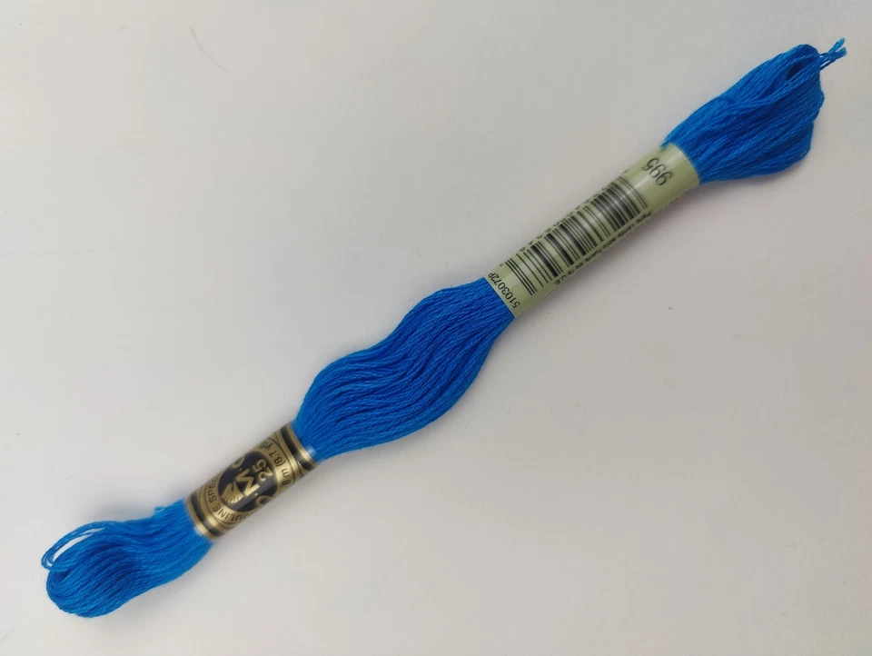 DMC 25 10 skeins DMC 25 8 m yarn 995 Electric Blue - DK (A) - Image 2 of 2