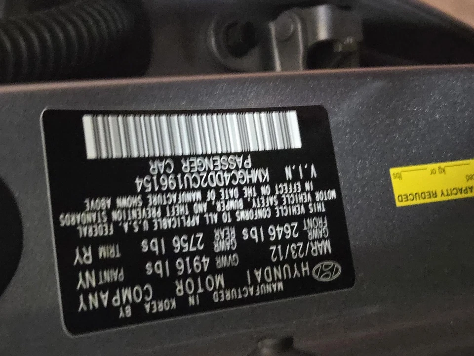 Used Brake Master Cylinder fits: 2012 Hyundai Genesis Sdn Grade A - Image 3 of 4