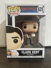 Clark Kent - Smallville - Television Vaulted Funko Pop 625 With Protector