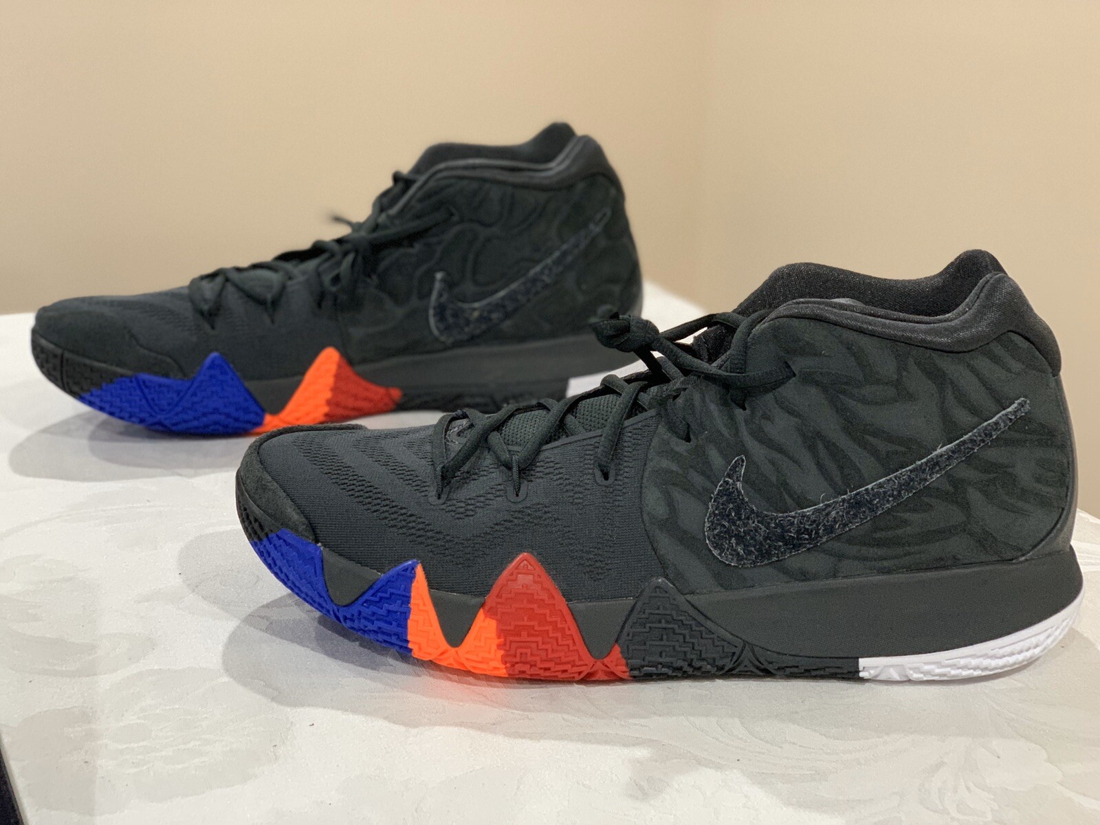 kyrie 4 anthracite