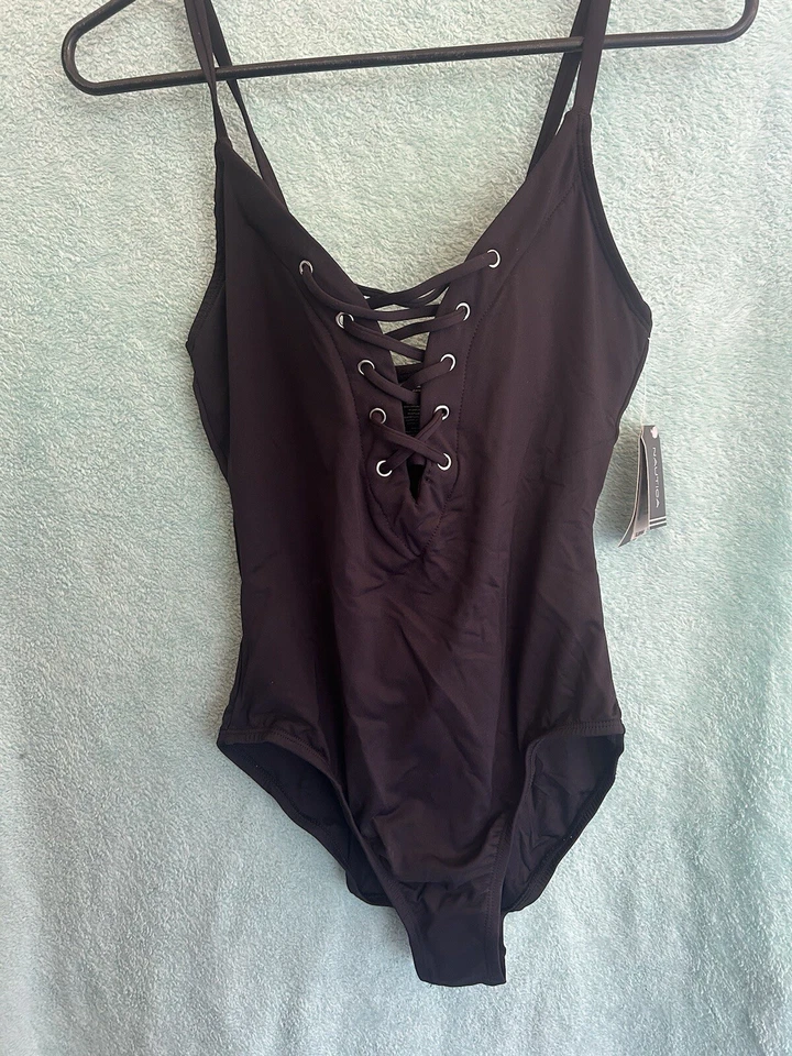 NUEVO CON ETIQUETAS-Traje de baño Nautica con cordones sólido de una pieza-Tallas GRANDES venta al por menor $98 Foto 4 de 4