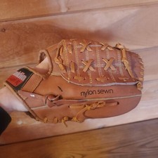 Franklin 4133 Youth First Baseball Glove RHT 11" Mitt