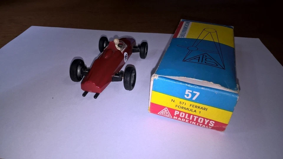 POLITOYS N.57 FERRARI 156 F1 1/41 plastica col.Rosso con scat.originale. - Immagine 4 di 4