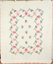 BEAUTIFUL Vintage 50's Rose Wreath Applique Antique Quilt REVERSIBLE 