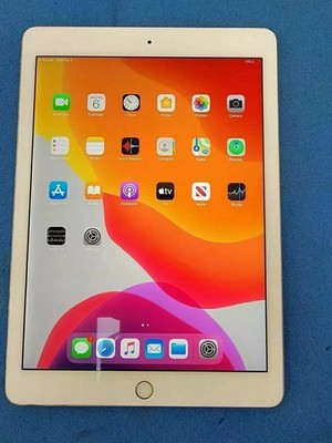 Apple iPad Pro 1st Gen. 128GB, Wi-Fi, 9.7 in - Gold for sale