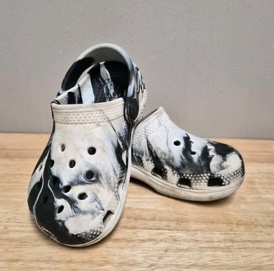 Crocs Classic Clog Shoes Kids Size C8 Black White Tie Dye Slip On Sandals