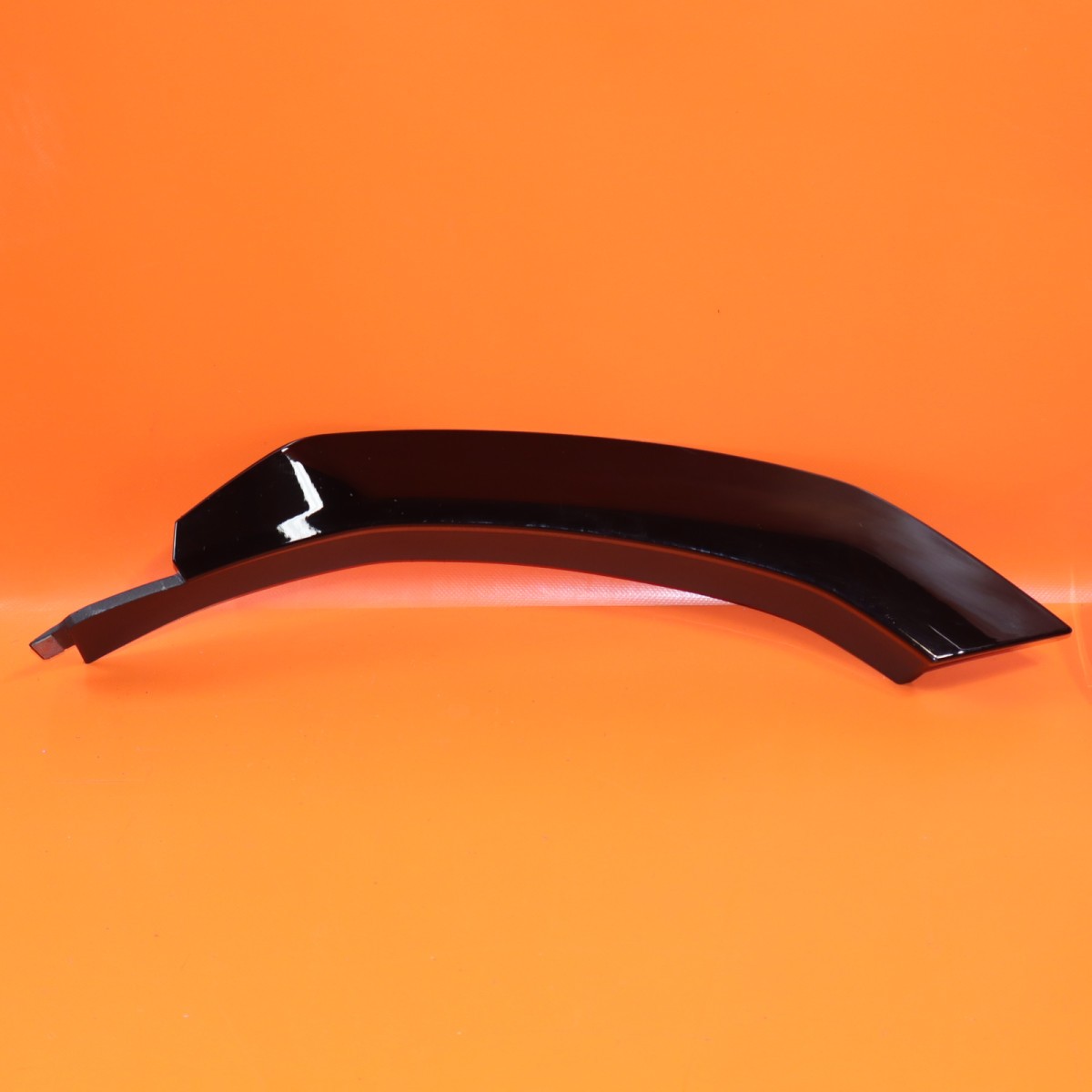 LAMBORGHINI URUS WHEEL ARCH COVER LEFT REAR 2019 2020 2021 2022 2023 4ML853817K