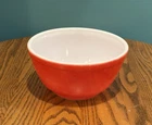 Pre Owned Vintage PYREX FADED RED/White Interior 1.5 Quart Mixing Bowl