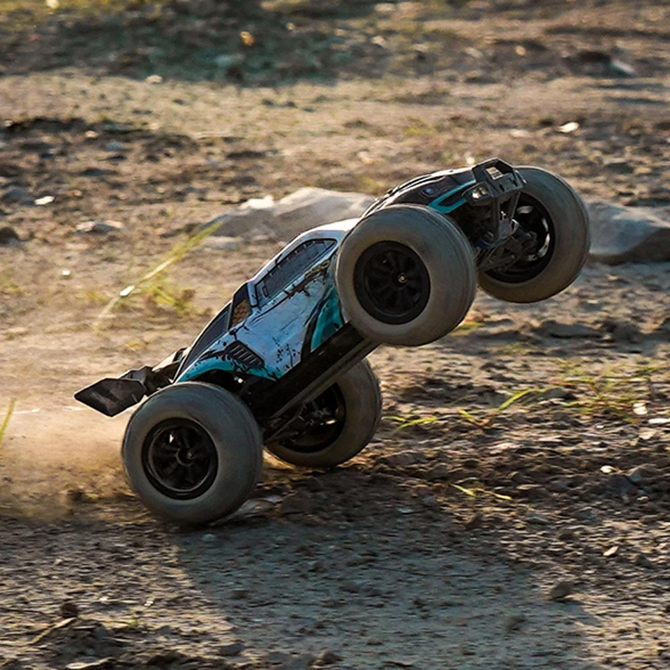 2.4GHz RC Off Road Vehicle Q117 1/16 RC High Speed 4WD Car 70km/h RTR LED Model - Image 3 of 4