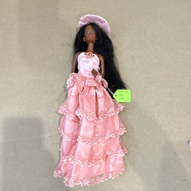 Barbie Vintage 1987 African American Fashion Doll 11in Pink Dress & Hat