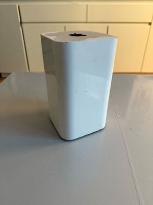 Apple AirPort Time Capsule 2Tb  A1470 -Akzeptabler Zustand