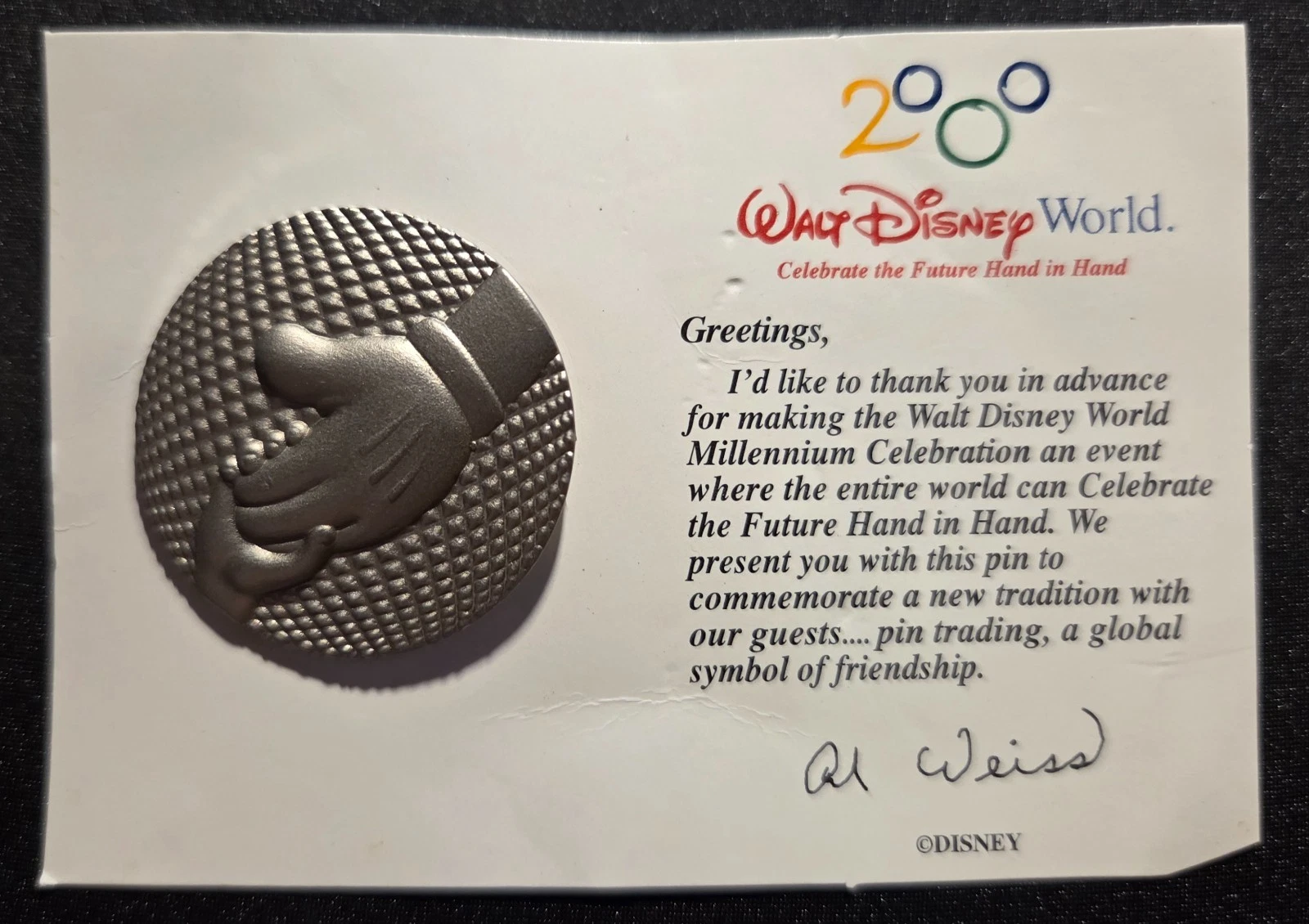 DISNEY Cast Pin Millennium Celebrate the Future Hand in Hand Epcot Gift 1999 LE