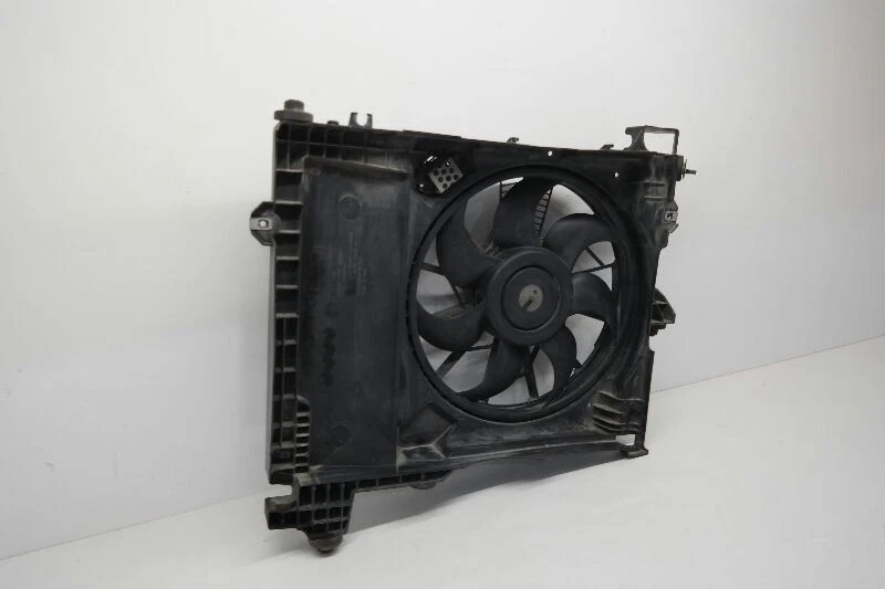 Вентилятор радиатора в сборе 2006-2009 DODGE DURANGO 4,7 л  - Изображение 2 из 4