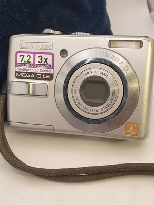 Panasonic Digital Camera Lumix DMC-LS70 7.2MP Silver Tested SD