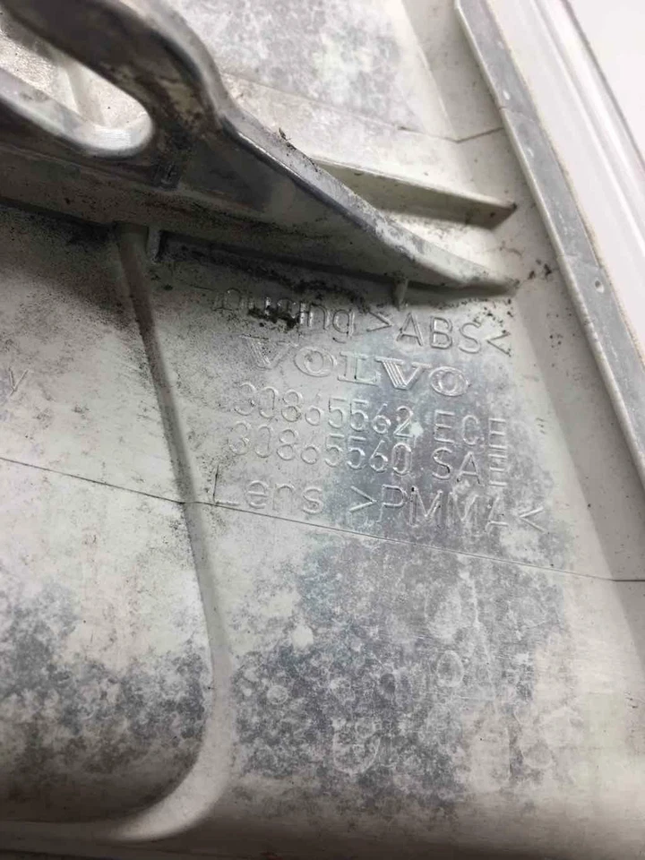 Luz marcadora de esquina delantera Volvo S40 Series 2002 bisel conductor izquierdo 30865562 Foto 4 de 4