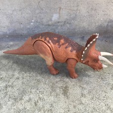 Jurassic World Roarivores Triceratops Figure Mattel Jurassic Park Dinosaur 2017