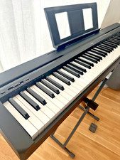 Neuwertiges Klavier Digital Piano/Stage Piano Yamaha P-45 + Zubehör