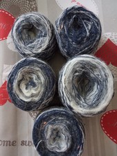 Lot de 5 Pelotes Fantaisies Tons Bleus Marines et Blancs (400g)