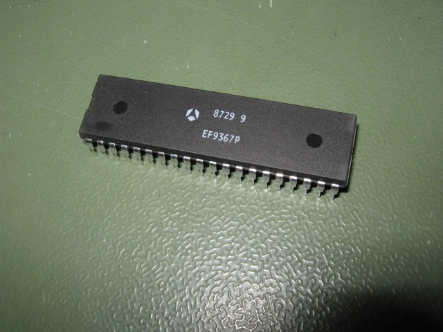 1 Stück - SGS-Thomson - EF9367P Graphic Display Controller - DIP-40 - GDC EF9367 - Bild 3 von 3