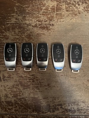Mercedes Benz Keyless Remote Fob Used Bundle Of Five Mercedes Benz Keys OEM.U111