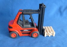 SIKU 2619 "LINDE H80 Gabelstapler", mit 2 Paletten, 1:50, Metall, sehr gut