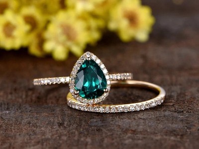 2.30 Ct Pear Cut Natural Emerald Diamond Engagement Ring 14K Yellow Gold solid