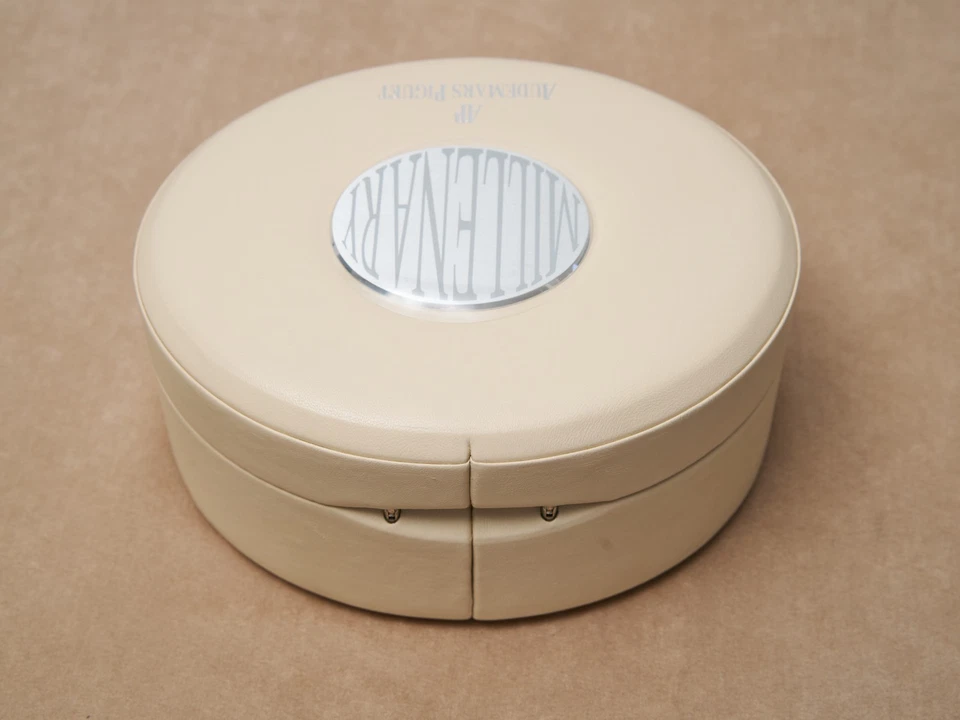 Caja Reloj Audemars Piguet Millenary Estuche Madera Cuero Blanco Fase Lunar Folleto Foto 4 de 4