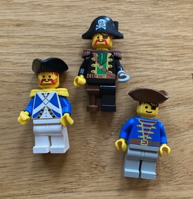 Lego Pirates: 6273 Rock Island Refuge- 100% Complete & Correct- Super Condition