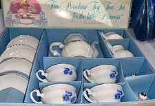 Vtg. Royal Kahla Fine Porcelain Toy Tea Set 1987 Blue Rose Gen. Gold Trim 13pc.
