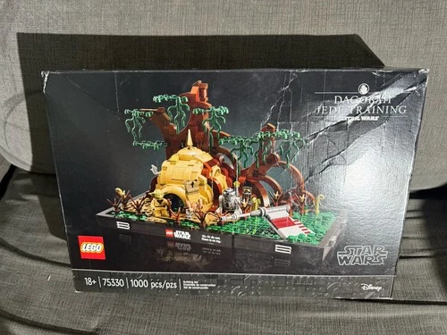LEGO Star Wars: Dagobah Jedi Training Diorama (75330) New Factory Sealed Retired