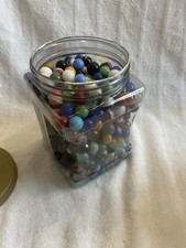 VINTAGE LOT OF APPROX. 500 GLASS MARBLES ASSORTMENT OF COLORS, STYLES  SIZES