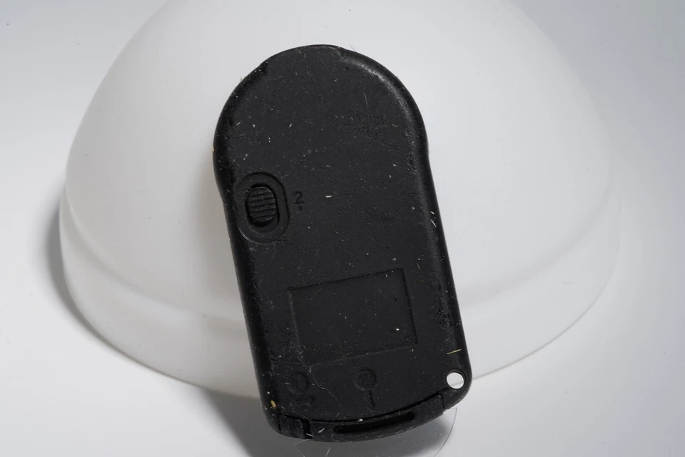 Open Box Polaroid RC-6 wireless IR shutter release remote control for Canon DSLR - Image 3 of 4