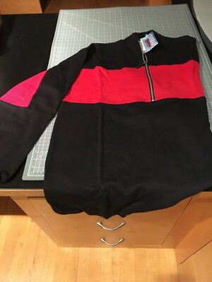 Marlboro unlimited corduroy pull over XL