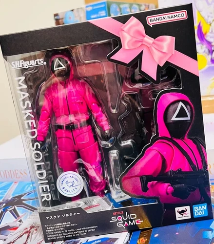 Bandai S.H.Figuarts Masked Soldier Squid Game Worker Masked Manager Set of 2 New - Picture 4 of 16