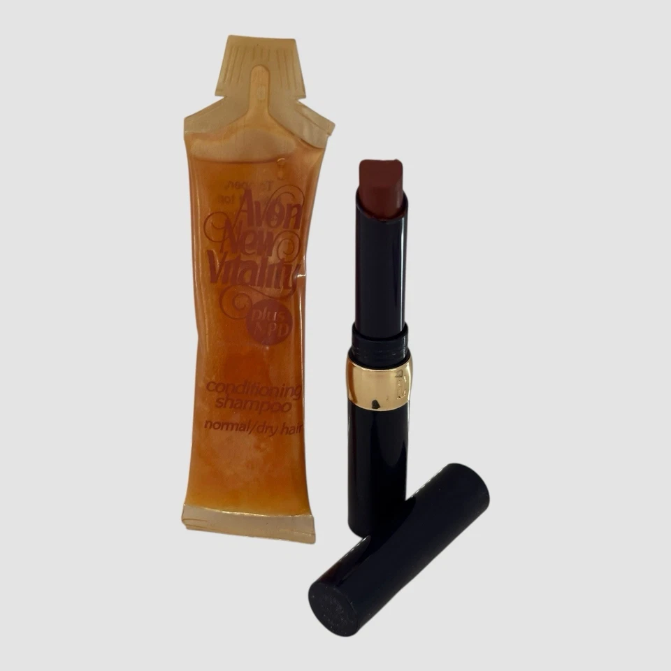 Color de labios AVON 1996 retirado Perfect Wear, chocolate (W3) - 0,06 oz/1,7 g en caja Foto 2 de 4