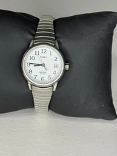 Timex Indiglo 25mm Silver Tone Quartz Date Watch w/Expansion Band & Battery