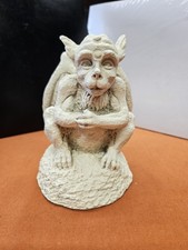 Arroseur de pelouse gargouille en résine