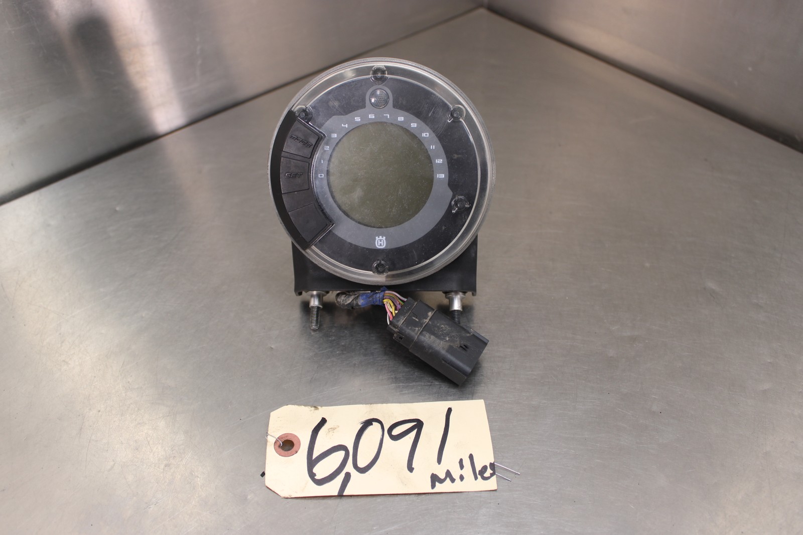 18-23 HUSQVARNA SVARTPILEN 401 SPEEDO TACH GAUGES DISPLAY CLUSTER SPEEDOMETER 6K