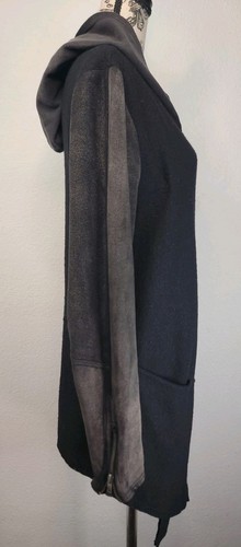 Chaqueta asimétrica Free People negra con capucha de lana hervida talla mediana - Imagen 5 de 11
