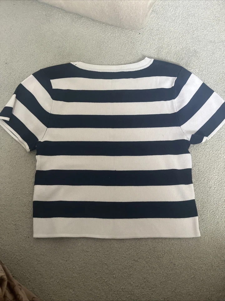 Women's top size m perfect condition size m - Image 2 of 2