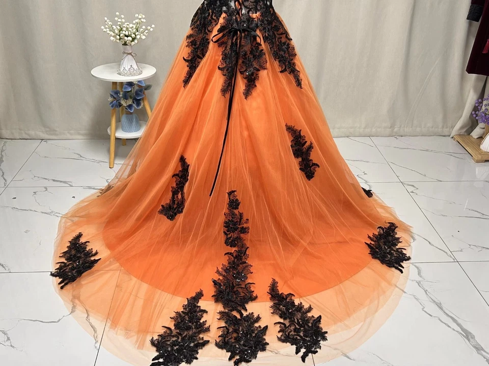 Gothic Strapless Wedding Dresses Black Lace Appliques Full Length Bridal Gowns - Image 4 of 4