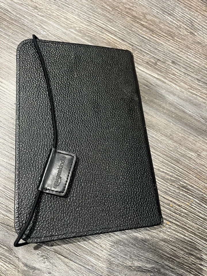 Amazon Kindle Keyboard D00901 3rd Generation 4GB, 6in - Read Desc - Image 4 of 4