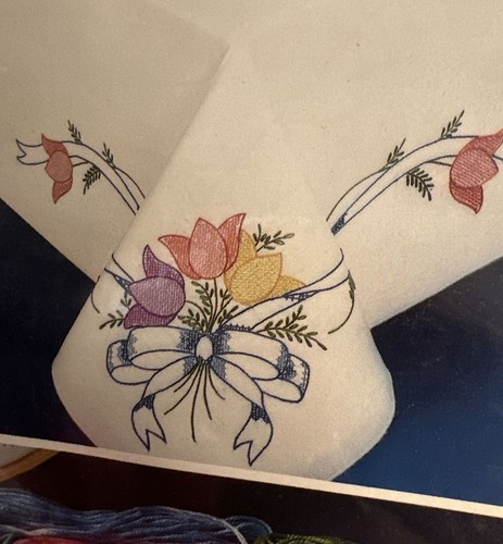 Tovaglia Vogart per ricamo o pittura a sfera 52x70 nuova bouquet di tulipani