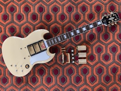 EPIPHONE G-400 SG LES PAUL CUSTOM ''2ND'' 2010 ELECTRIC GUITAR HUSK w/ SOFT CASE