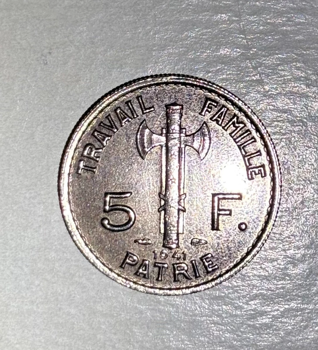 Pièces De Monnaie Guilbert - Thème Marins/Mitrailleuses - Valeur 5€ Et 10€ - Occasion