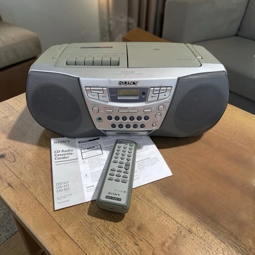 Vintage Sony CFD-S32 CD Radio Cassette AM/FM Boombox Mega Bass Works Remote